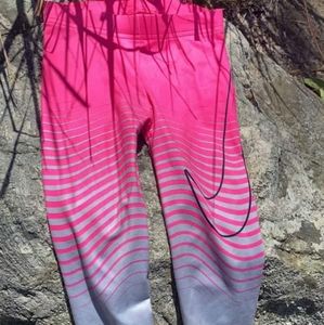 Nike sportswear toddler leggings size 2 T